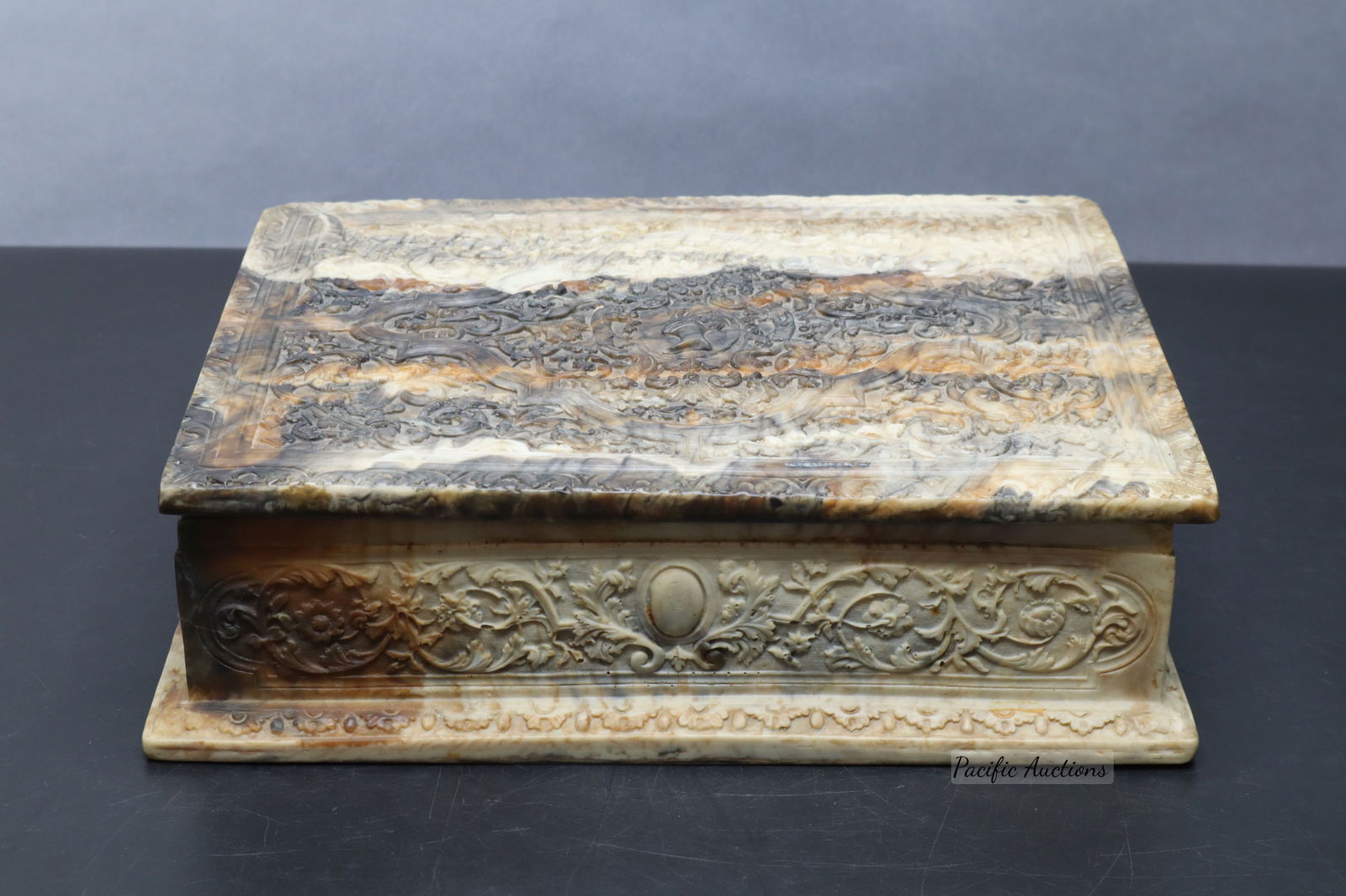 FAUX STONE ASIAN STYLE JEWELRY BOX,