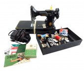 FEATHERWEIGHT SINGER SEWING MA