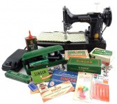 FEATHERWEIGHT SINGER SEWING MA