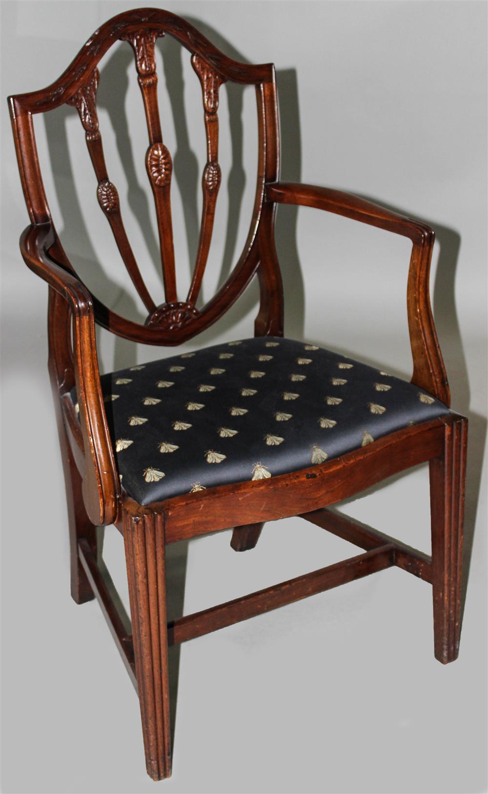 FEDERAL CARVED MAHOGANY SHIELD BACK
