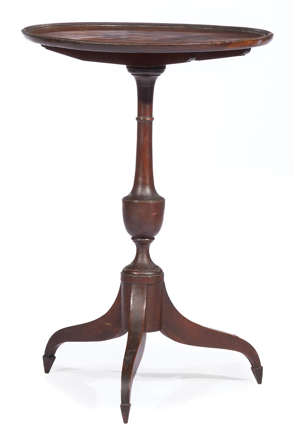 FEDERAL CARVED WALNUT TILT-TOP