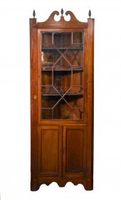 FEDERAL MAHOGANY CORNER CABINE