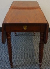 FEDERAL MAHOGANY PEMBROKE TABL