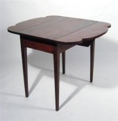 Federal mahogany pembroke tabl