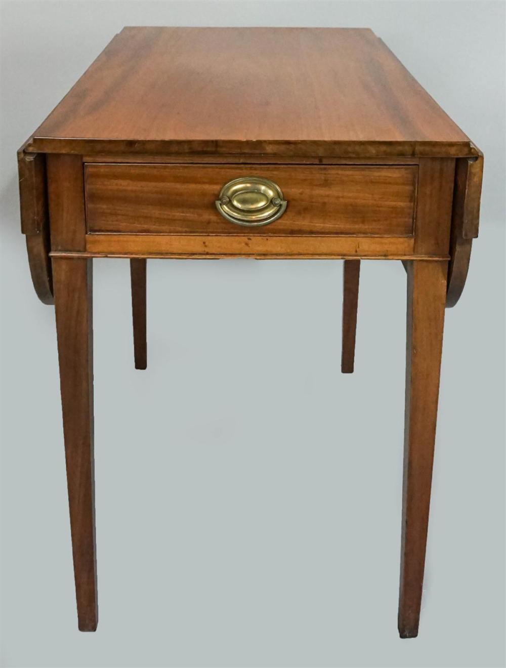 FEDERAL PEMBROKE MAHOGANY