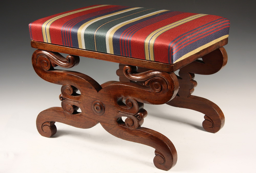 FEDERAL PERIOD FOOTSTOOL -
