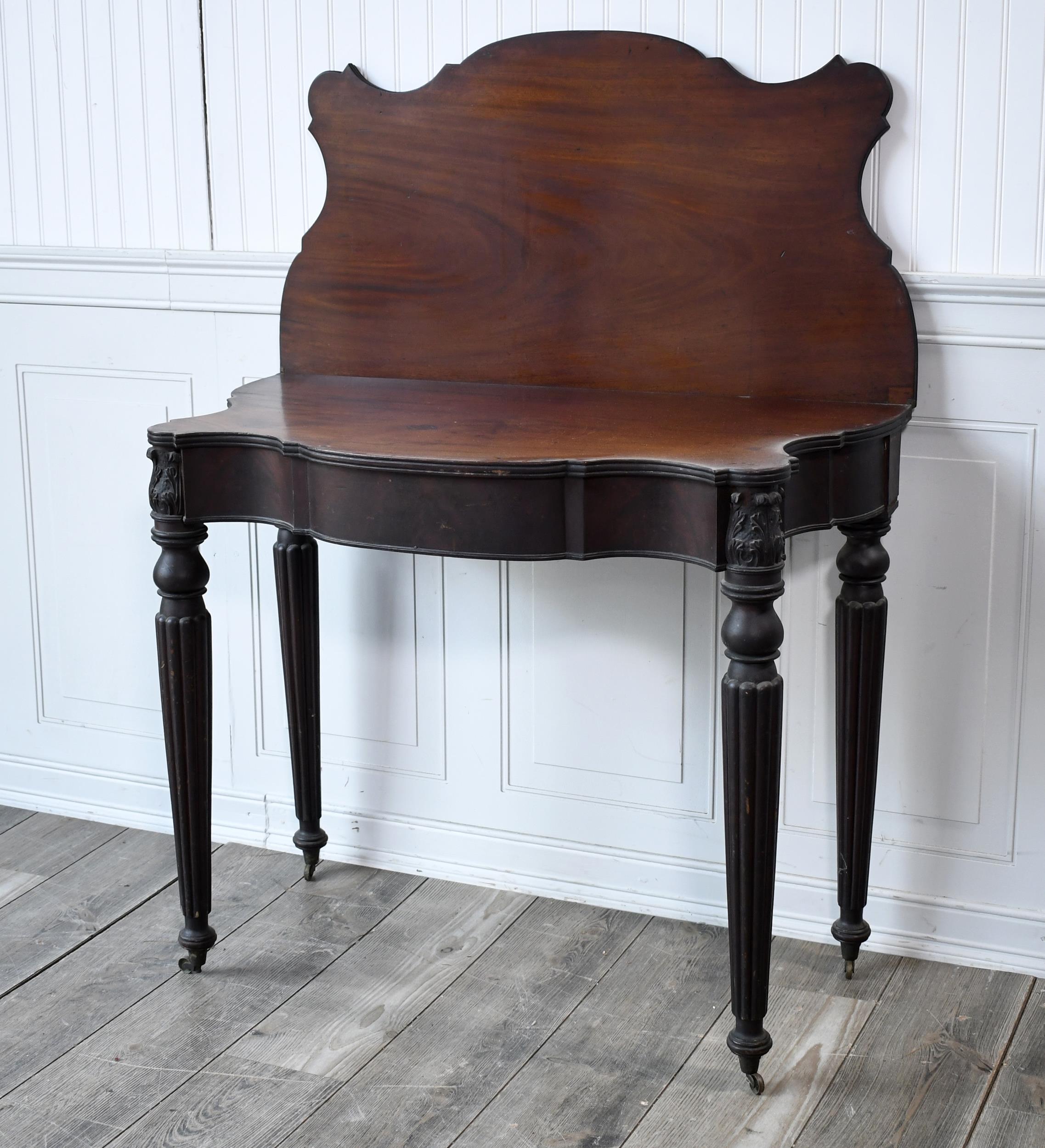 FEDERAL SALEM CARVED MAHOGANY