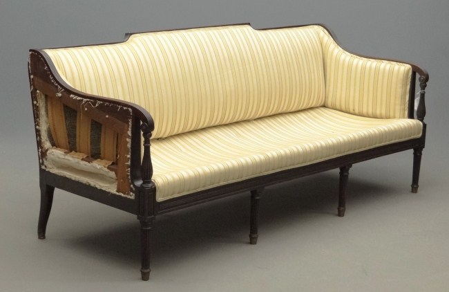 Federal style 8 leg mahogany
