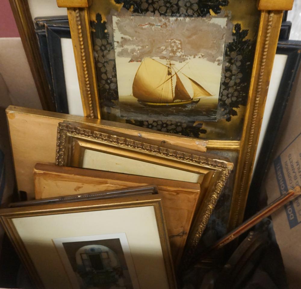 FEDERAL STYLE EGLOMISE MIRROR AND