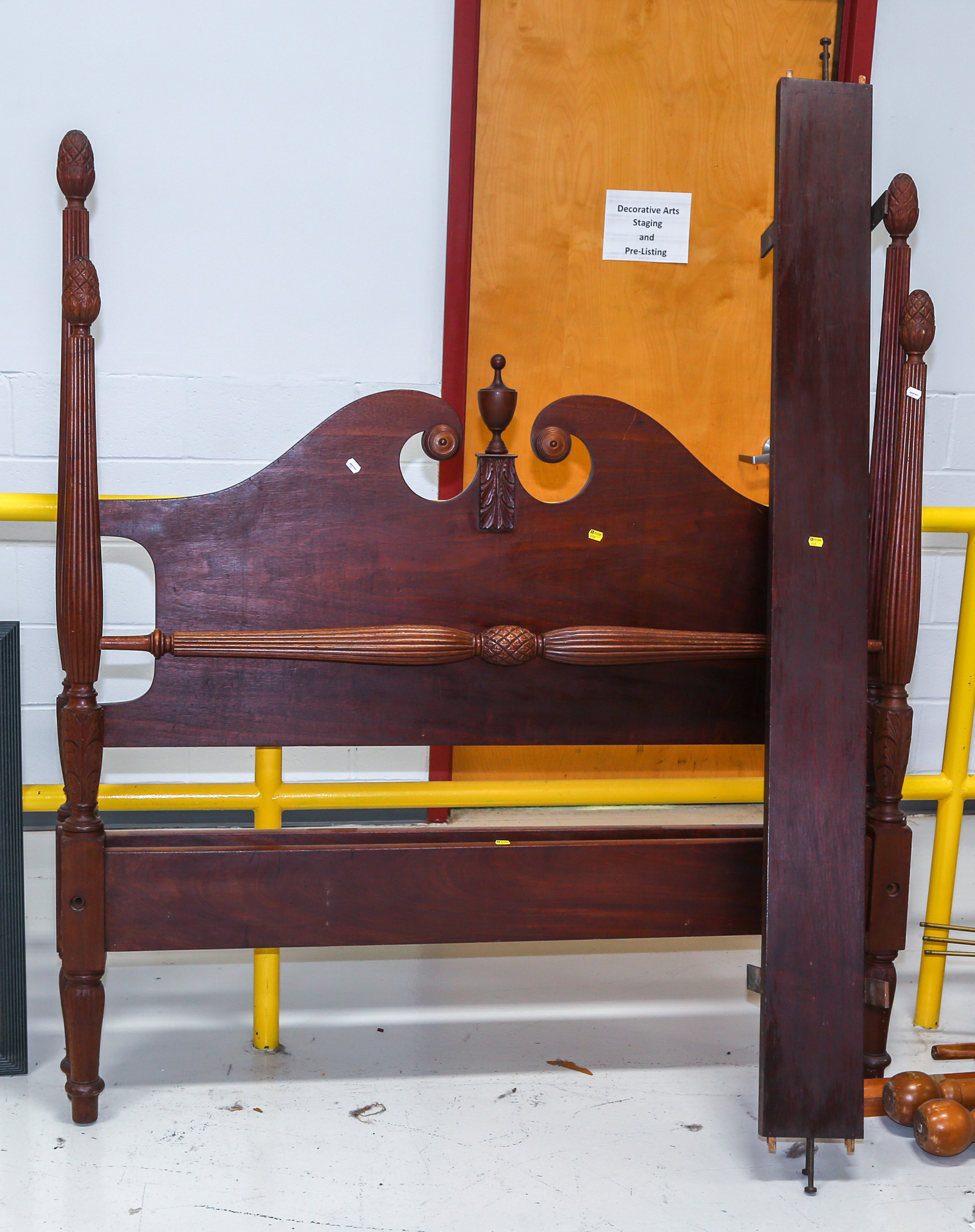 FEDERAL STYLE FULL SIZED WALNUT BED