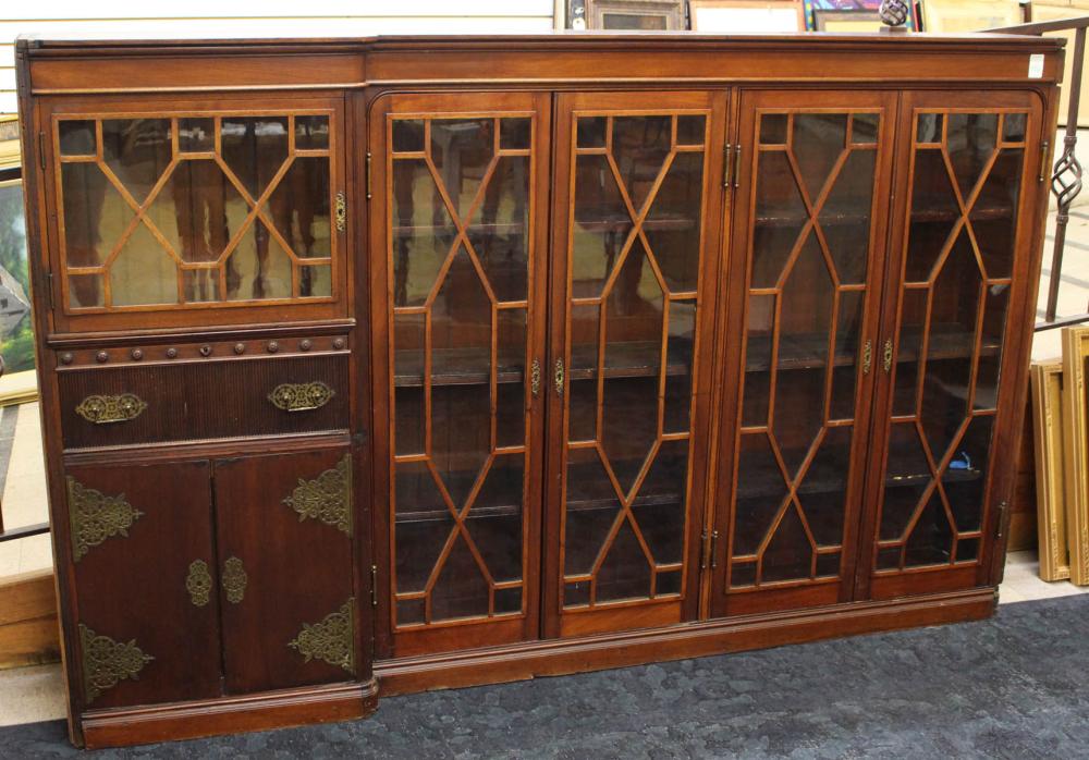 FEDERAL STYLE MAHOGANY CABINET