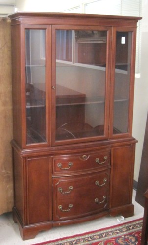 FEDERAL STYLE MAHOGANY CHINA