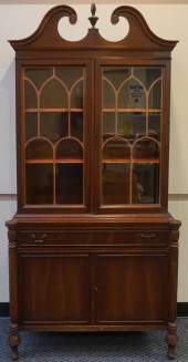FEDERAL STYLE MAHOGANY CHINA C