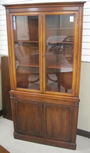 FEDERAL STYLE MAHOGANY CORNER