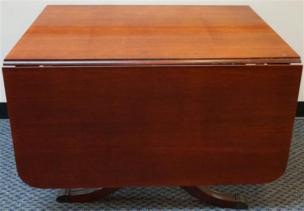 FEDERAL STYLE MAHOGANY DROP LEAF