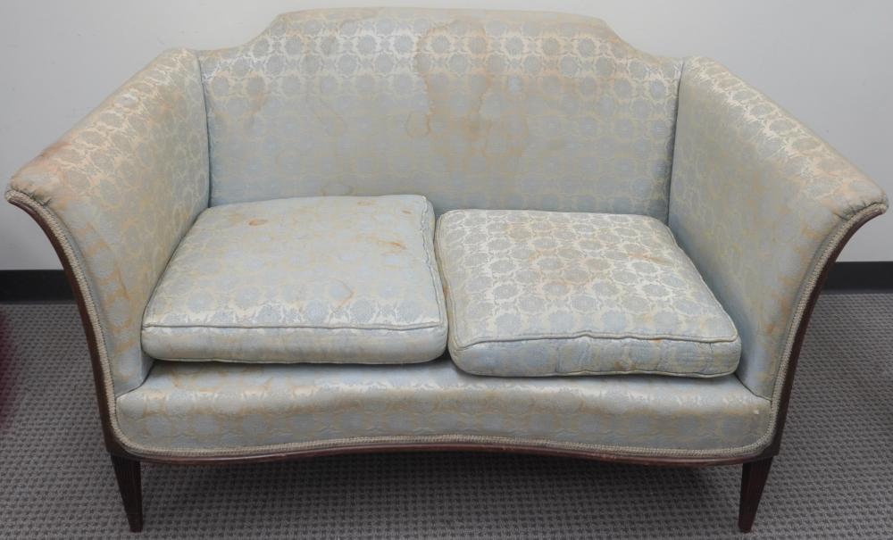 FEDERAL STYLE MAHOGANY LOVESEAT