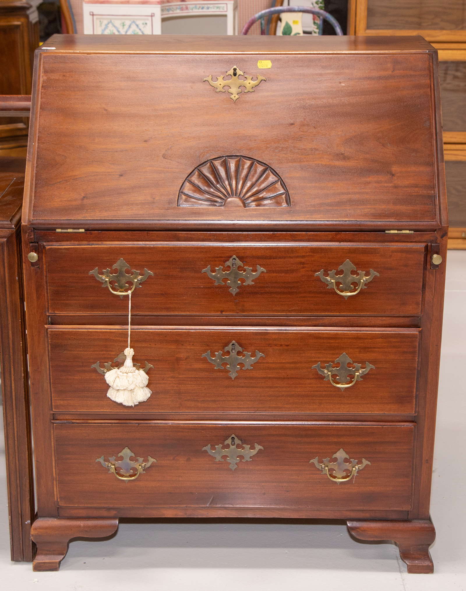 FEDERAL STYLE MAHOGANY SLANT