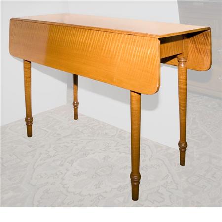 Federal Style Maple Drop-Leaf Table