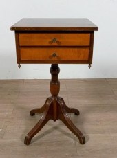 FEDERAL STYLE SIDE TABLEFedera