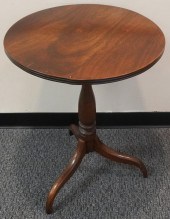 FEDERAL STYLE WALNUT TILT TOP