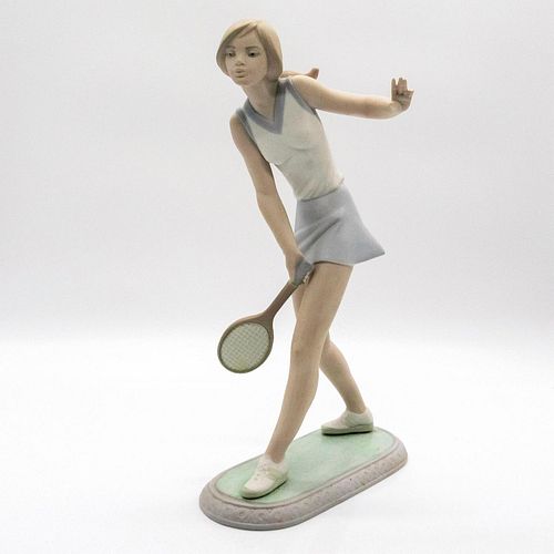 FEMALE TENNIS PLAYER 1011427 -