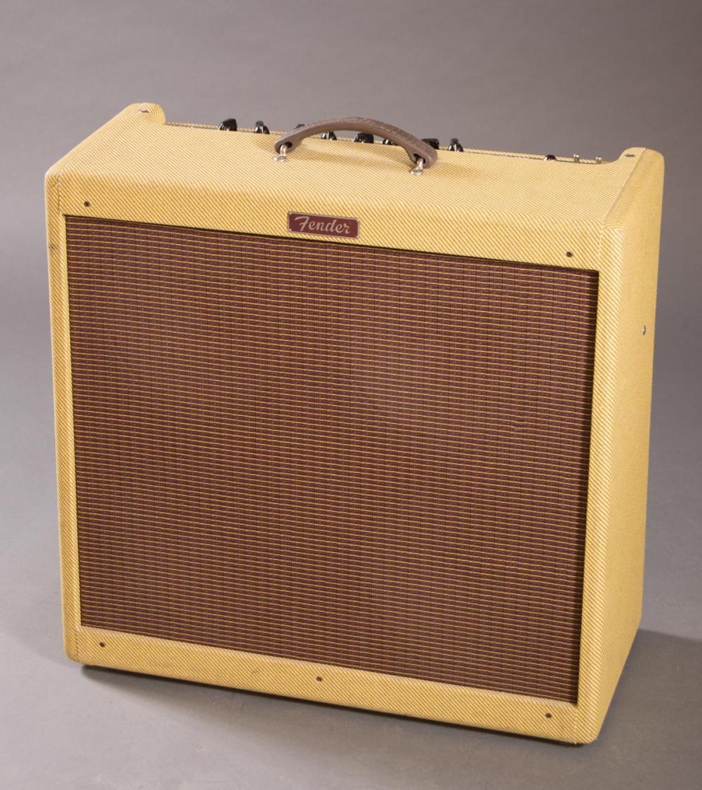 FENDER "BLUES DEVILLE" GUITAR