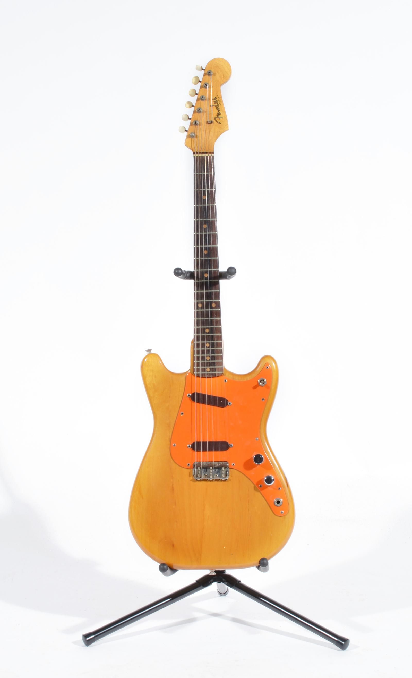 FENDER DUO SONIC ELECTRIC GUITAR,