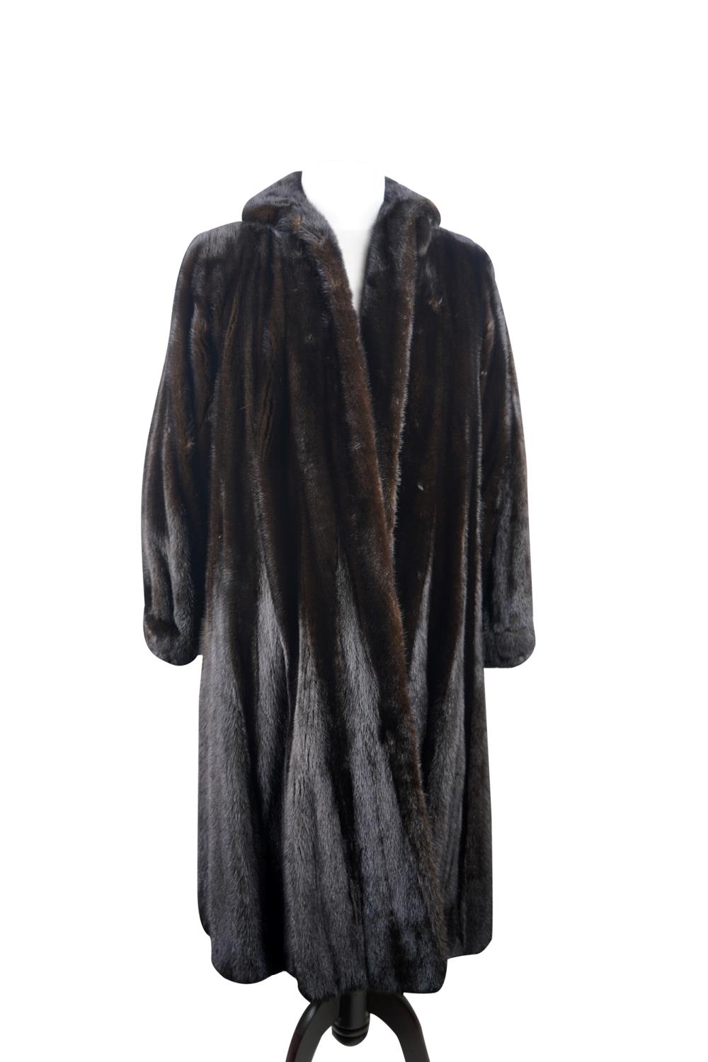 FENDI LONG BROWN FUR COATCondition: