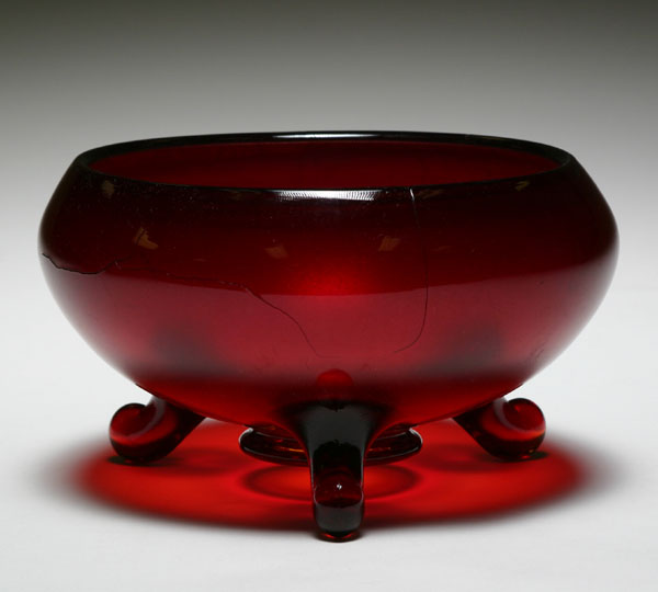 Fenton 10" red stretch glass