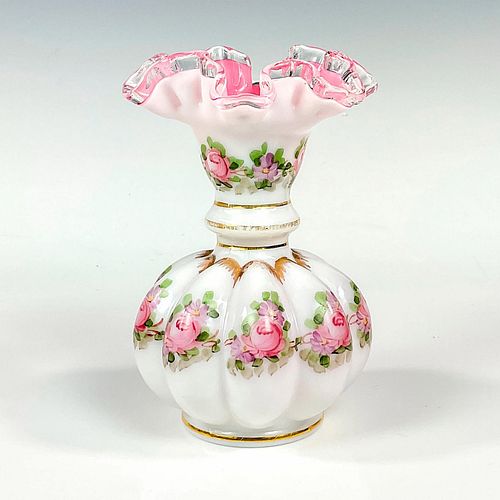 FENTON GLASS CHARLETON VASEA lovely