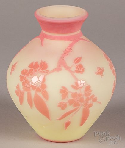FENTON STUDIO CAMEO GLASS VASE,