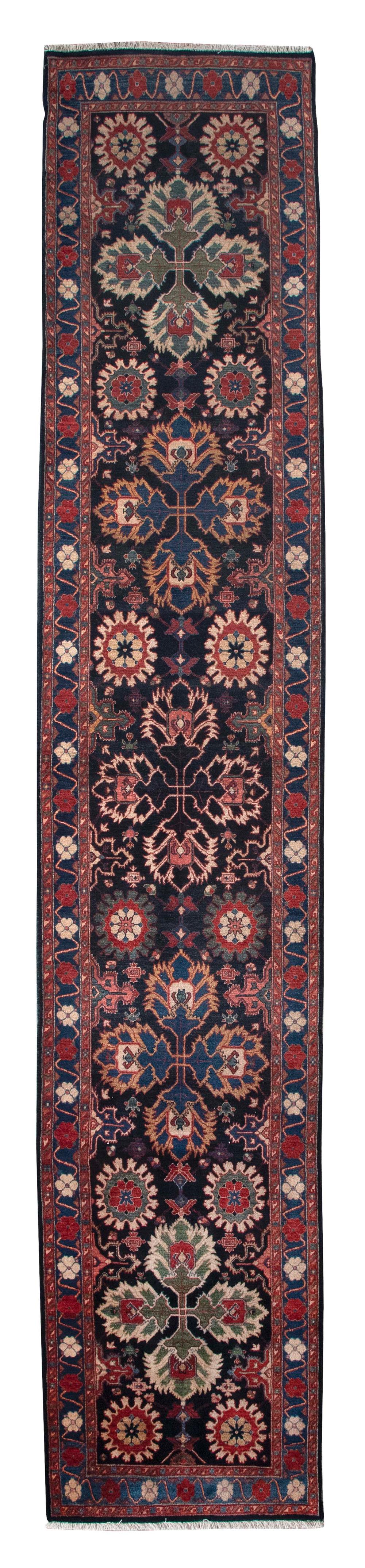 FERAGHAN DESIGN RUNNER: 2’9” X