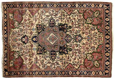 Ferahan Sarouk rug, elaborate