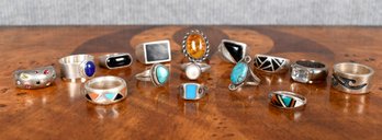 Fifteen assorted sterling rings,