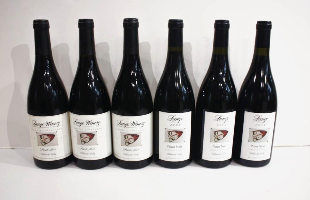 FIFTEEN BOTTLES LANGE PINOT NOIR,