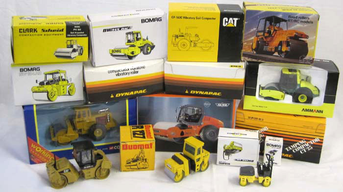 FIFTEEN DIECAST SCALE MODELS OF