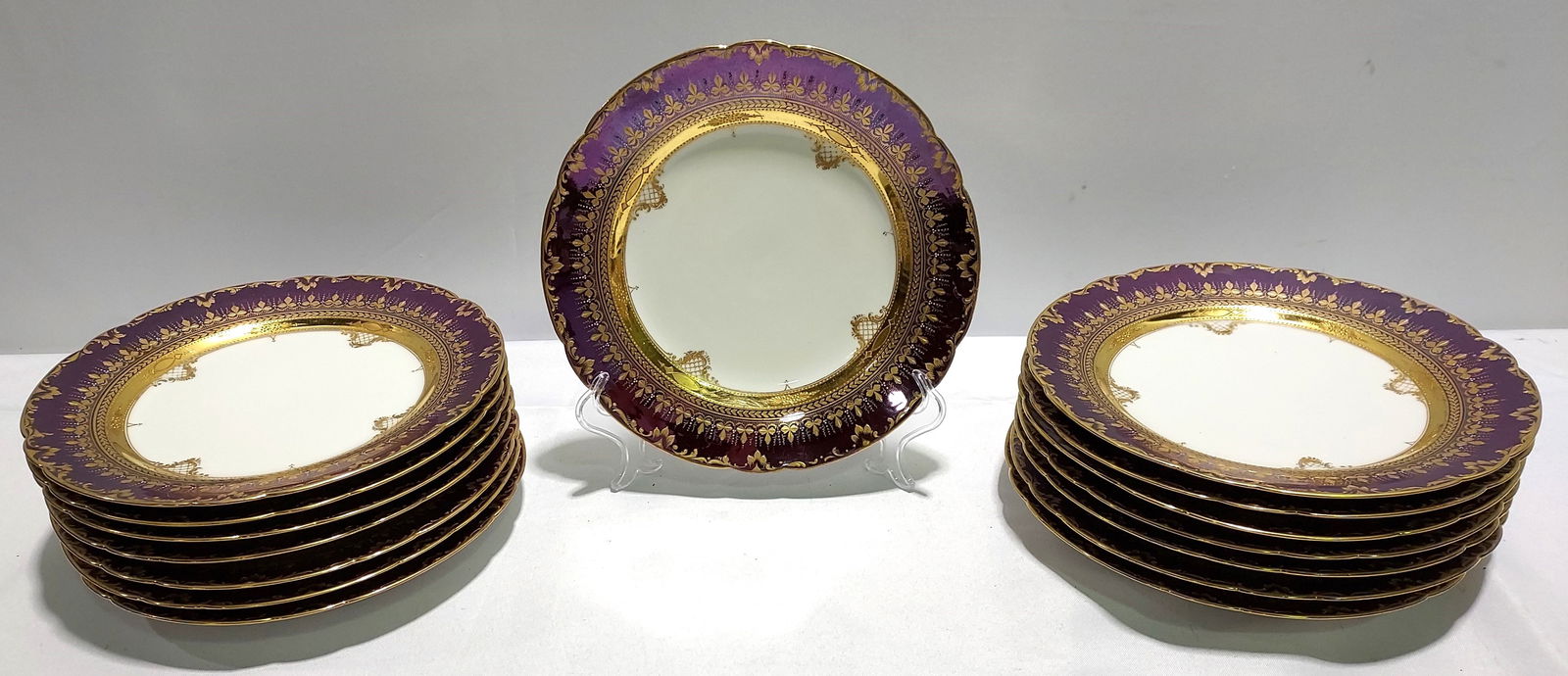 FIFTEEN DRESDEN PURPLE LUSTER