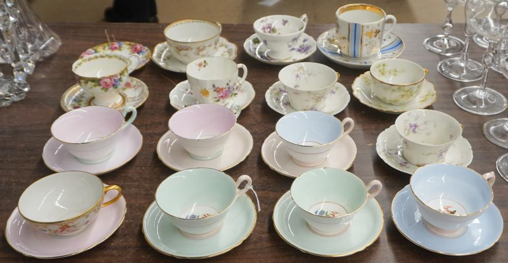 FIFTEEN EUROPEAN CERAMIC CUPS
