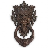 FIGURA BRONZE GARGOYLE DOOR KN