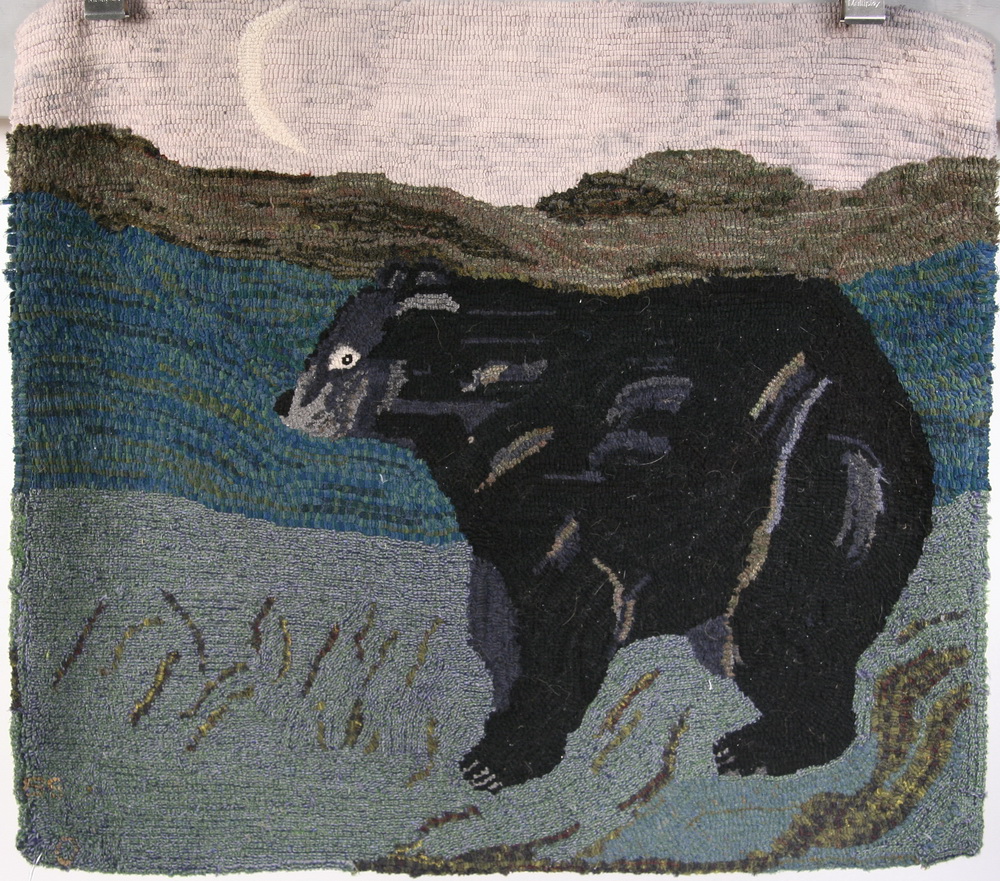FIGURAL HOOKED RUG - Bear Fishing