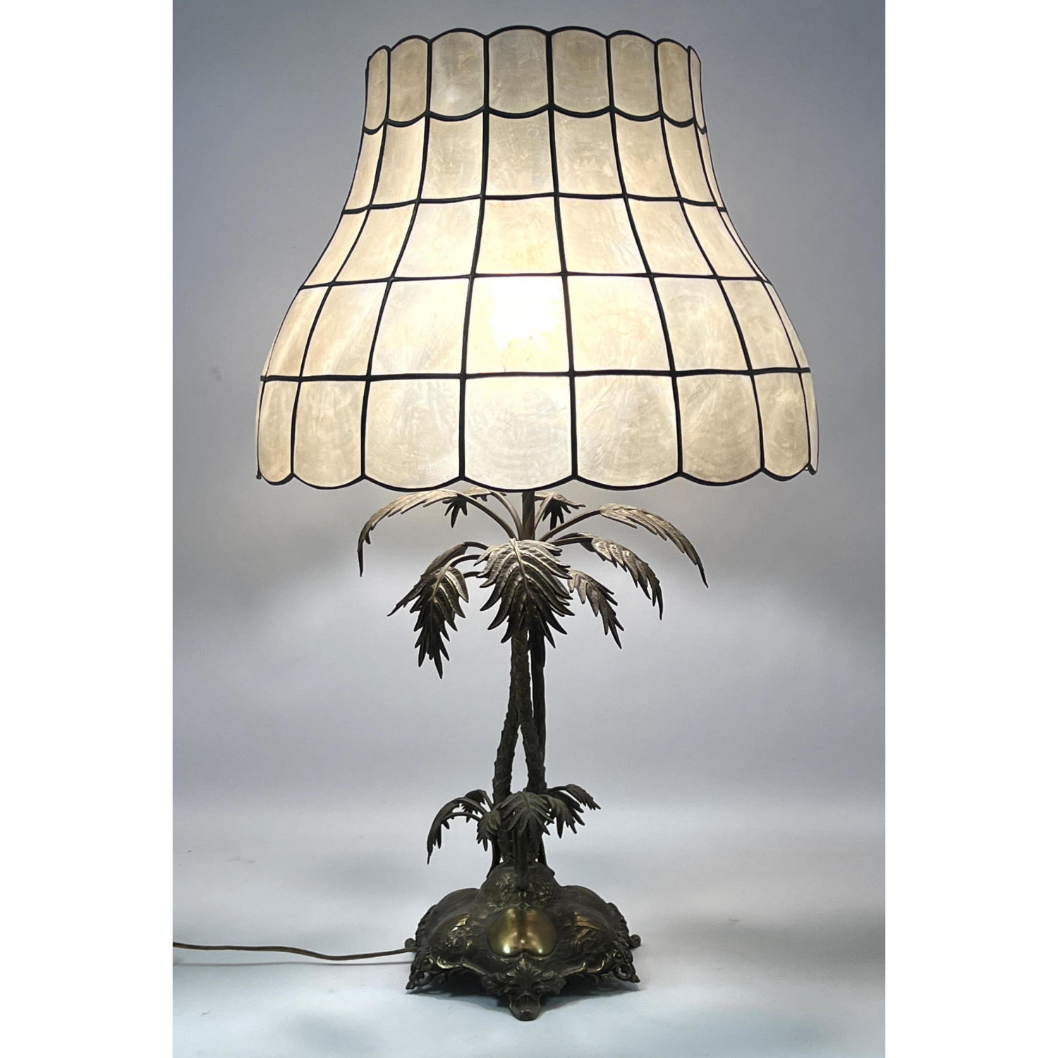 Figural Palm Tree Table Lamp. Capiz