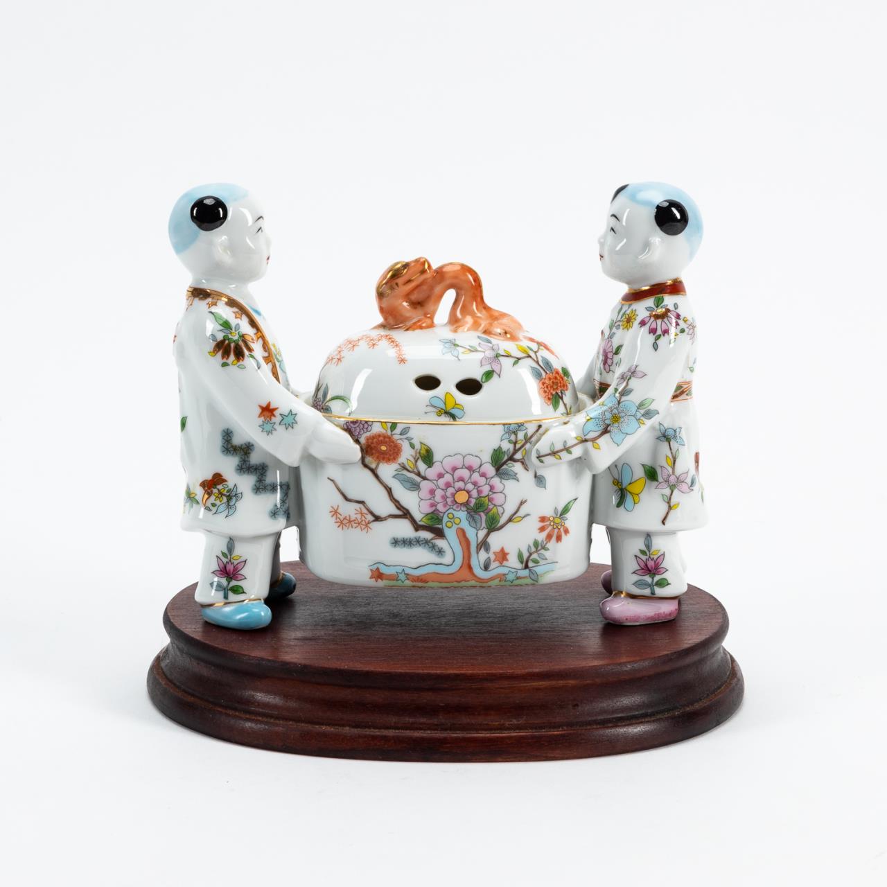 FIGURAL PORCELAIN POTPOURRI BOX