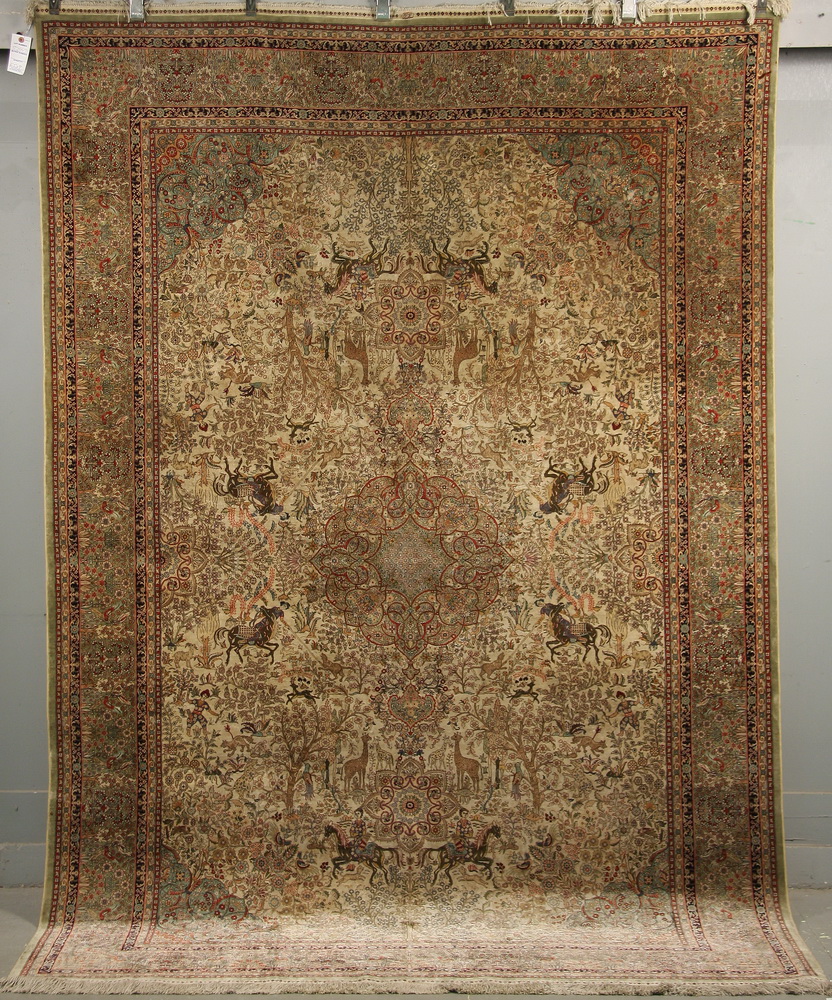 FIGURAL SILK RUG - 6'1'' x 9'6''