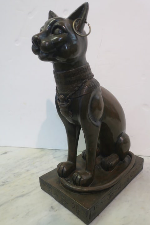 FIGURINE OF EGYPTIAN GODDESS BASTET
