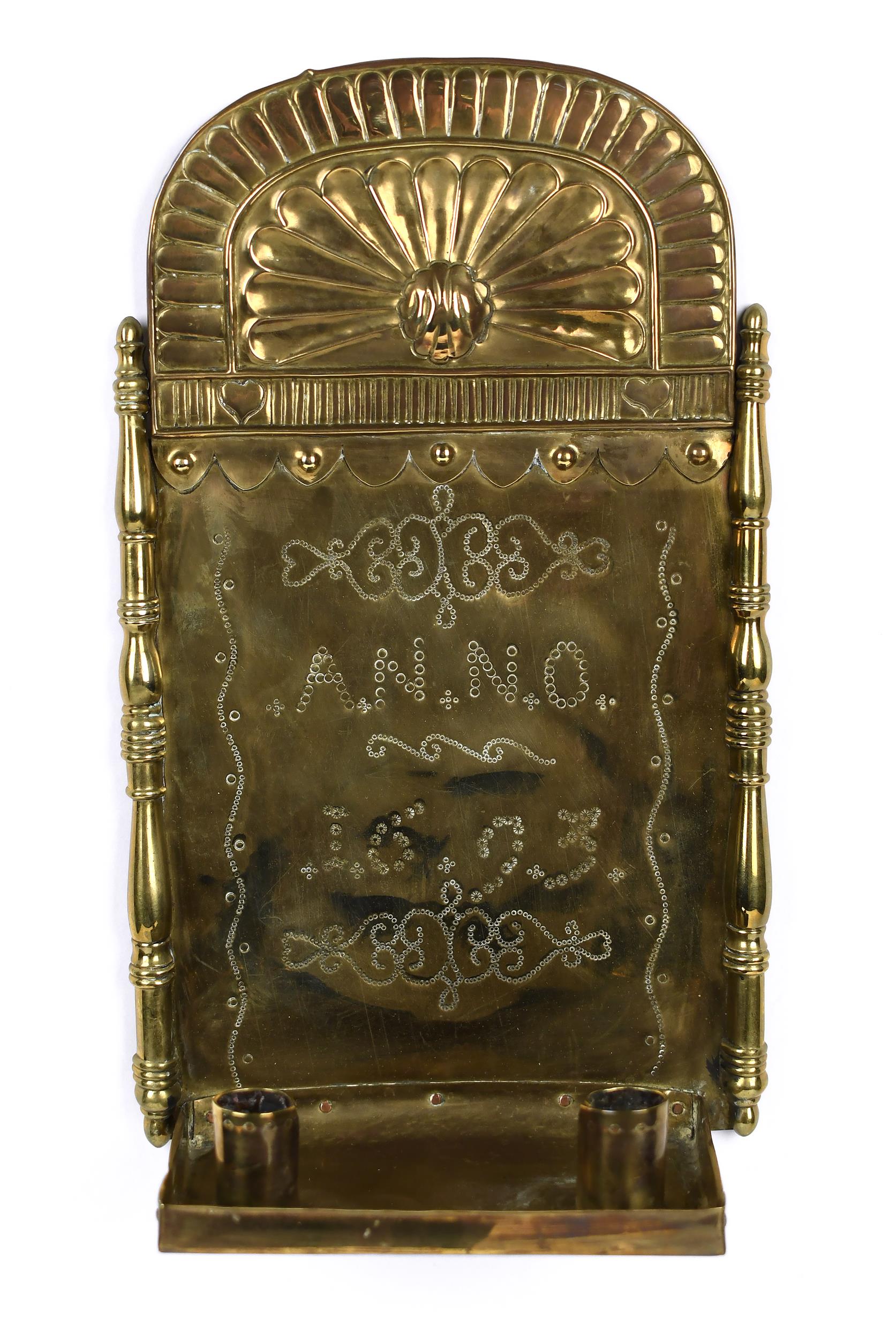 FINE 17TH C. DUTCH BRASS DOUBLE