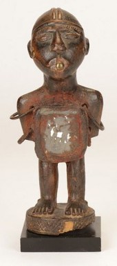 FINE AFRICAN KONGO FETISH FIGU