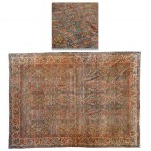 FINE ANTIQUE HEREKE RUG Early