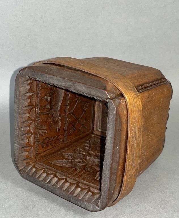 FINE AUSTRIAN CARVED MALTESE