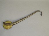 FINE BRASS WHEEL PIE CRIMPER W
