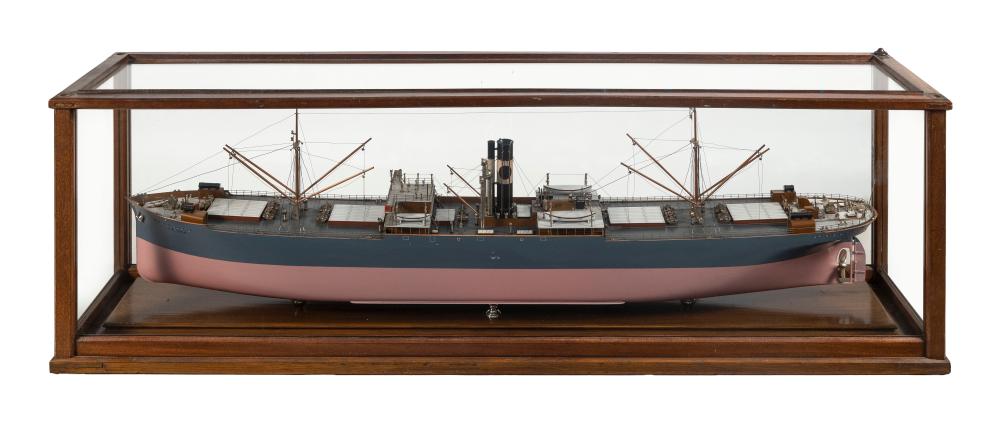 FINE BUILDER'S MODEL OF THE